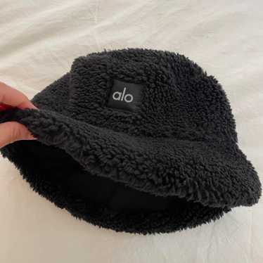 【alo-yoga】フェイクファーバケットハット ♡Alo Yoga♡フェイクファーバケットハット