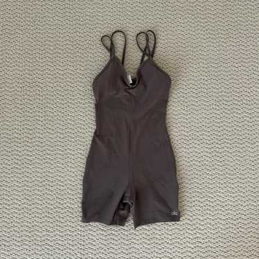 期間限定sale!未使用　Alo Yoga Tranquility Romper Alosoft Suns Out Onesie - Infinity Blue | Alo Yoga