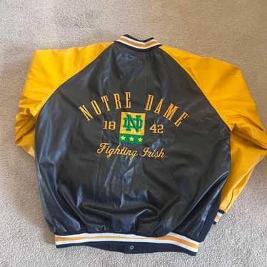 Notre Dame“Fighting Irish“ ヴィンテージ スタジャン Notre Dame“Fighting Irish“ ヴィンテージ スタジャンの通販 by