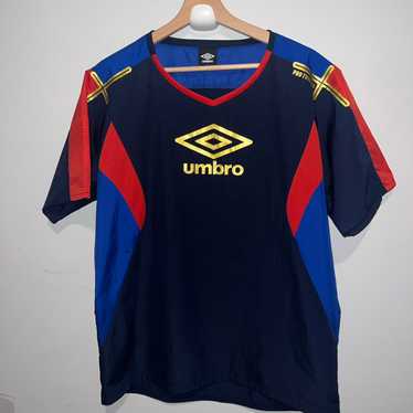 UMBRO PRO TRAINING 半袖ウェア uf5swb31m-01.jpg