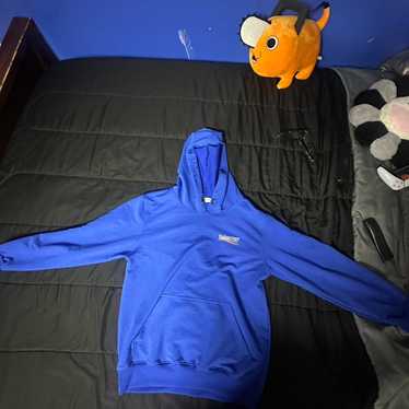 24PF new/BALENCIAGA バーニングユニティパーカー Hoodie Blue Balenciaga Blue Skater Hoodie Balenciaga