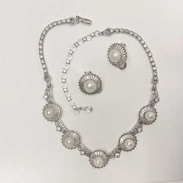 ブローチ ガーネット Rott crystal praha プラハ　箱つき LC 花柄 がま口ミラー付きBOX