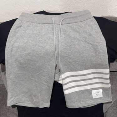 THOM BROWNE 4BARソリッドスイムショーツ サイズ3