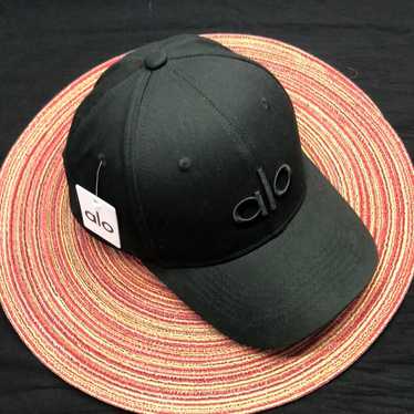 Alo Yoga Off-Duty Cap - Black/White - Gem