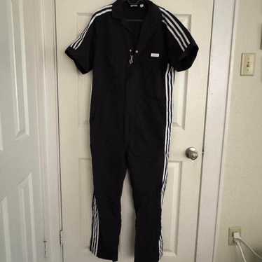 サロペット・オーバーオール・オールインワン Adidas Originals X Fiorucci Jumpsuit ADIDAS x FIORUCCI Jumpsuit in Black | Lyst