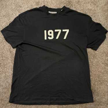 【希少/送料・関税無料/未入荷】Essentials 1977 L/S T-shirt 希少/送料・関税無料/未入荷】Essentials 1977 L/S T-shirt