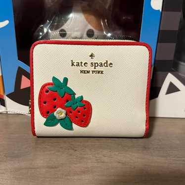 Kate spade strawberry - Gem