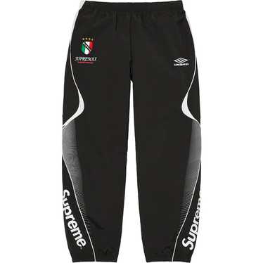 Supreme Umbro スポーツショートパンツ 黒 Supreme Umbro Knit Soccer Short (SS25) - $138