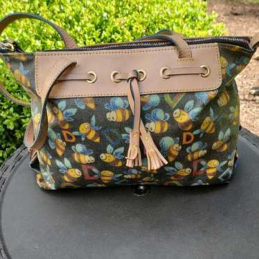 Dooney & bourke bees - Gem