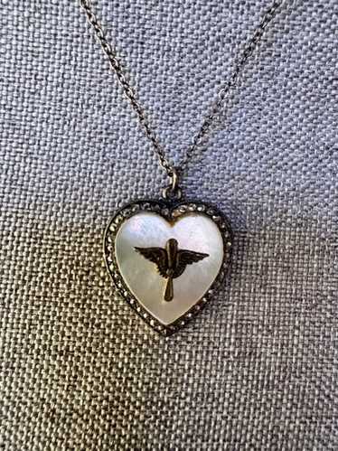 Wwii mother of pearl - Gem