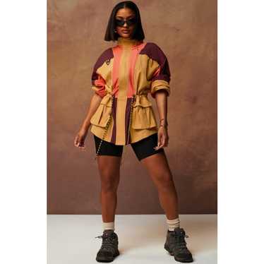 Fableticsよりkhloe kardashian限定Heights Cargo Jacket(Gold) The Heights Cargo Jacket - Fabletics