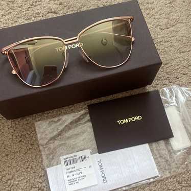 TOM FORD 30INSOLENT ROSE トムフォード TOM FORD アイカラー クォード 30 INSOLENT ROSE