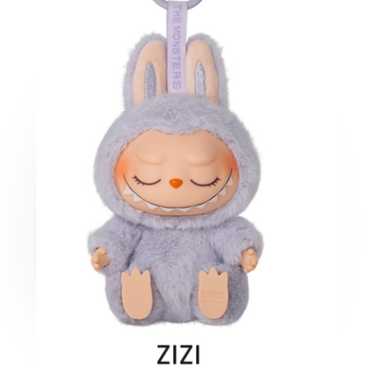 Zizi have a seat - Gem
