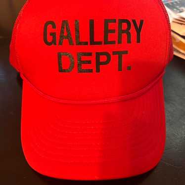 Gallery Dept. Souvenir Trucker Hat Red - US