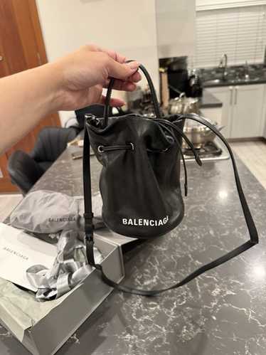 【関税＆送料込み】Balenciaga Bucket Bags Balenciaga 2 Way Logo Bucket Bag | eBay
