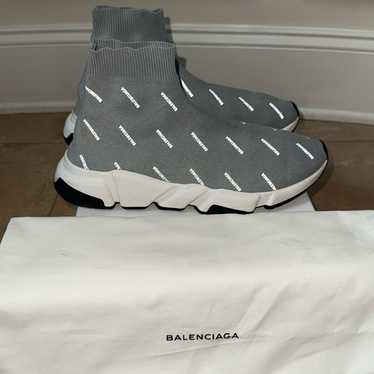 ●送料込●BALENCIAGA●SPEED 3.0 SNEAKER グレー BALENCIAGA Women's Speed 3.0 Grey/White Knit Sock Sneakers