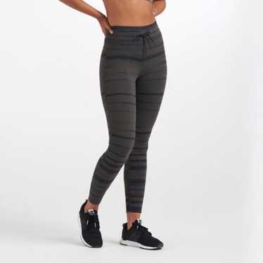 大注目ブランド!! ■vuori■ Stripe Daily Legging - Regular Stripe Daily Legging | Aspen Stripe Leggings | Vuori
