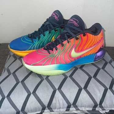 レブロン21 XXI EP マルチカラー 28cm 美品 Nike Lebron 21 XXI EP Multi Color 28.0 - メルカリ