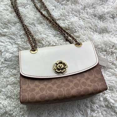 バッグ Coach Beige Parker Signature Ruched Bag Coach Parker Beige Signature C Optic Canvas Kiss Lock