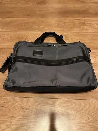 TUMI SHIPS 45周年　3way alpha slim Tumi TUMI ALPHA SLIM THREE WAY BRIEF | TUMI Indonesia