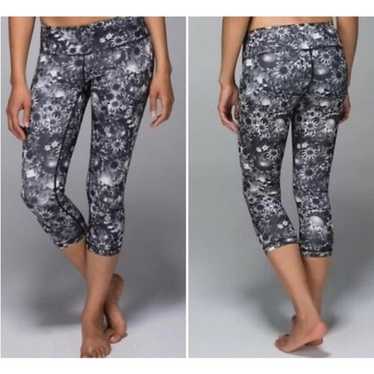 Lululemon flowabunga wunder under - Gem