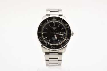 SEIKO5 SPORT　7S36-04N0　SNZH53J1 Seiko 5 Sports Blue Pearlescent Face | SNZH53J1 | SNZH53J