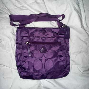 vintage Rare purple coach purse. Light Wear In Great