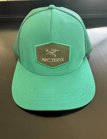 Arc'teryx Calvus Cap | Lightweight Performance Cap