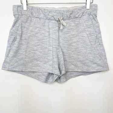 Lululemon 8 on the - Gem
