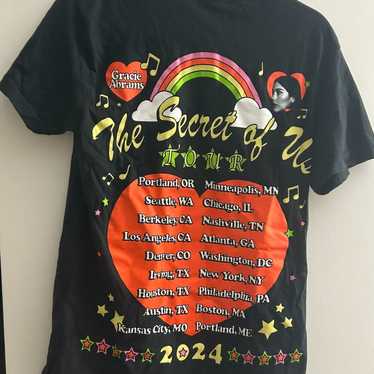GracieAbramsグレイシーエイブラムス　ツアーTシャツ GracieAbramsグレイシーエイブラムス ツアーTシャツ - メルカリ