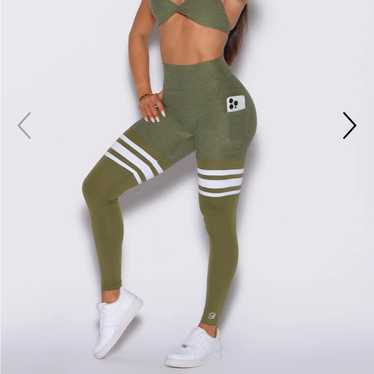 Bombshell sportswear scrunch thigh - Gem
