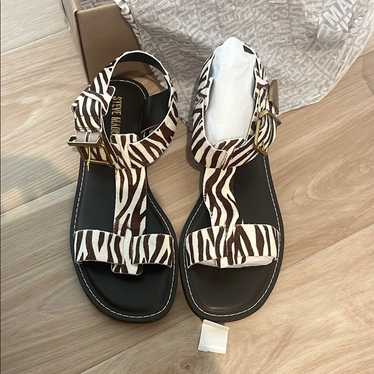SALE！STEVE MADDEN♪ハラコが素敵★Rays-Z Zebraサンダル SALE！STEVE MADDEN♪ハラコが素敵☆Rays-Z Zebraサンダル Ω