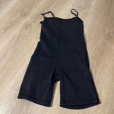 Aritzia LIFE Divinity 5' Romper ブラック LIFE Divinity 5