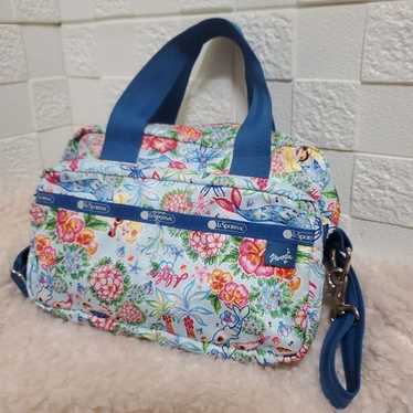SALE ! ☆LeSportsac HAWAII \"MAY FLOWERS\" ERIKA 7867-3887 Small Jenni Crossbody - Bright Garden Blooms print – LeSportsac