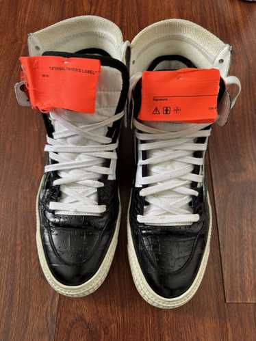 OFF-WHITE ヒエトホルミティスカト CC051B16067 9960 adidas Originals Off White Clothing Shirts Shoes Outfits