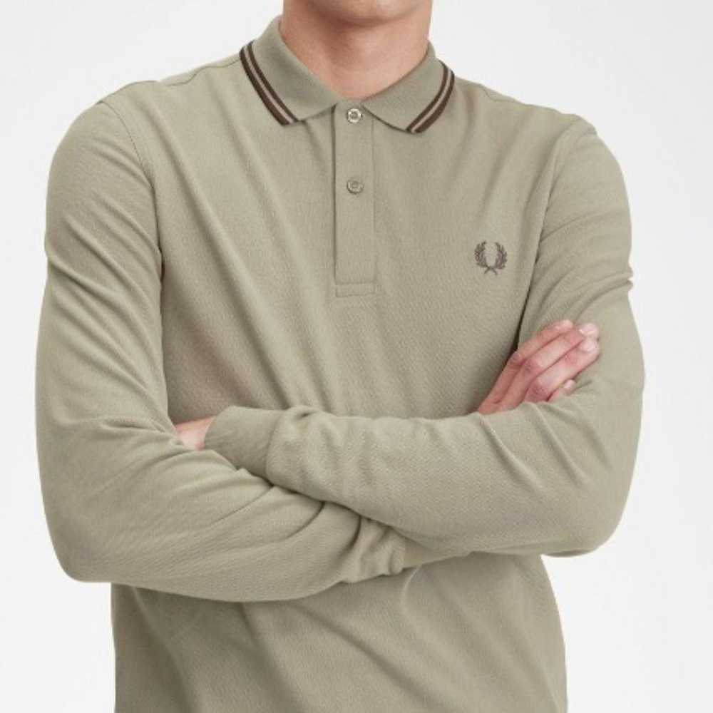 【Excellent Condition】 Fred Perry Long-Sleeve Polo Shirt