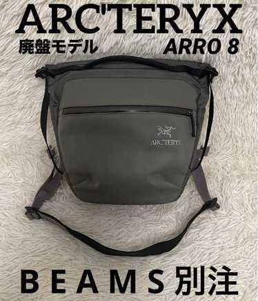 希少 美品 アークテリクス Arro 8 Shoulder Bag 廃盤モデル サッコシュ以上Dayパック未満のサイズ感が絶妙！Arro 8 Shoulder