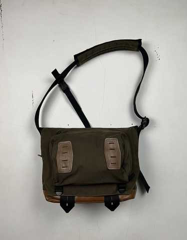 美品　PORTER WILDERNESS CYCLE MESSENGER BAG PORTER 510-09635 WILDERNESS CYCLE MESSENGER BAG in Black