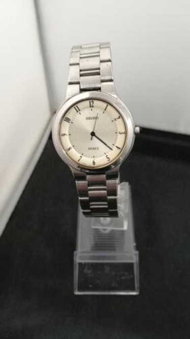 【値下げ不可Supreme/SeikoMaiAlarmClock ホワイト Supreme Seiko Alarm Clock White - FW22 - US