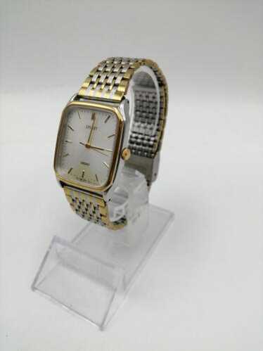 R6-3763 SEIKO SPIRIT 5E31-5B50 クォーツ腕時計 SEIKO SPIRIT RECTANGLE Ref. 5E31-5B50 Quartz movement Seiko