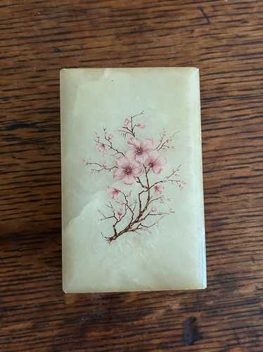Vintage alabaster box with - Gem