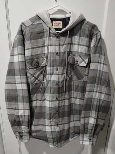 Wrangler Authentic Fleek Button Up Medium - image 1