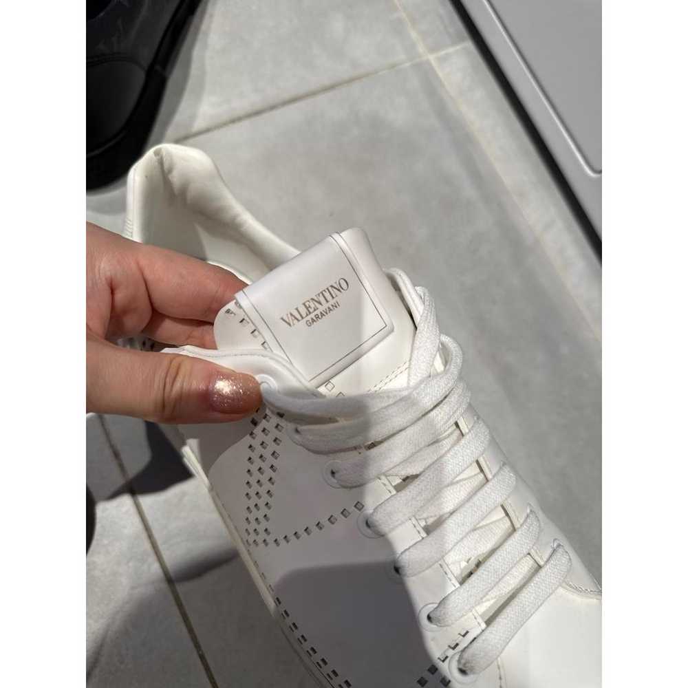 Valentino Garavani Backnet leather low trainers