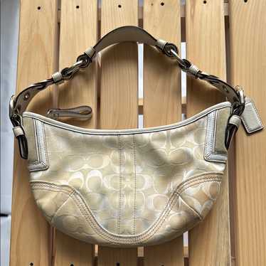 バッグ Coach Mini Signature Small Hobo Beige Coach Beige Signature C Mini Hobo Bag – Rediscover Vintage