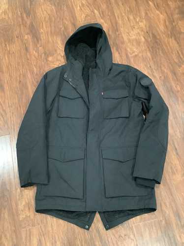 Black jacket with hood brand LEVI'S® — Globalbrandsstore.com/en