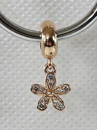 Pandora dazzling daisy charm - Gem