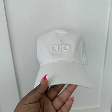 White cap of alo - Gem