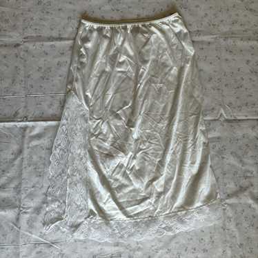 Vintage Women's Lace Skirt - White - M – Vintage … - image 1