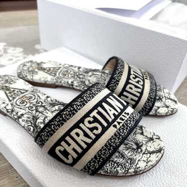 Christian Dior Dway スライド　サンダル　36 23cm Christian Dior Bicolor Dway Toile De Jouy Embroidered Flat