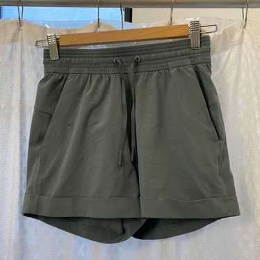 [美品] Spring Break Away Short (サイズ6) Lululemon spring breakaway short. - Gem